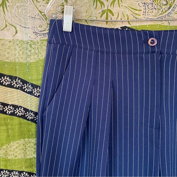 Commense Navy Pinstripe Pleated Wide-Leg Trousers Size Large - Picture 5 of 16